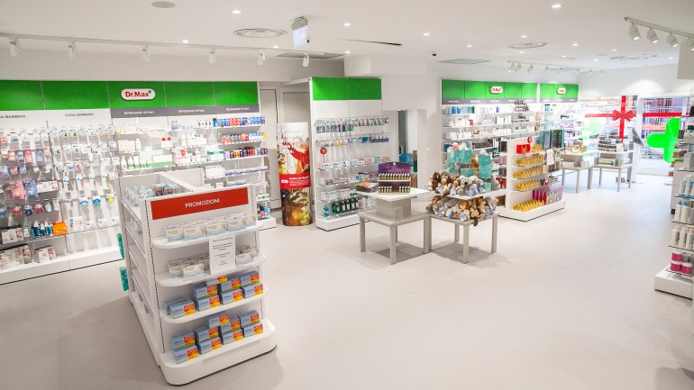 Le catene di farmacie Dr. Max crescono in Italia